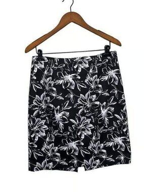 Carmen Marc Valvo Floral Gray Black Stretch Vented Pencil Straight Skirt Size 10